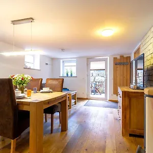 https://alpen-hostel-apartment-talstation.com-bavaria.com